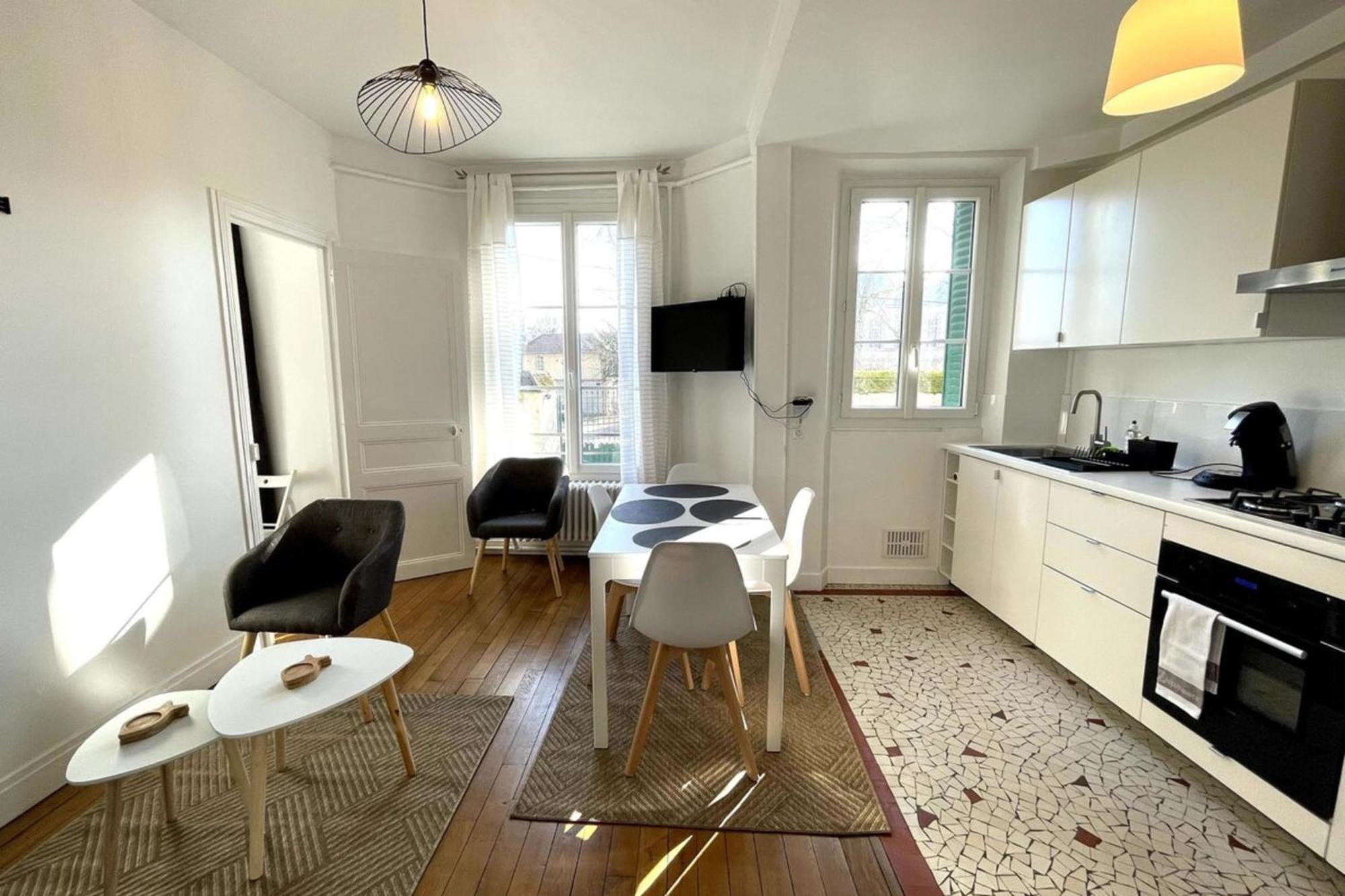Fontainebleau - Chez Sebastien Apartment Exterior photo